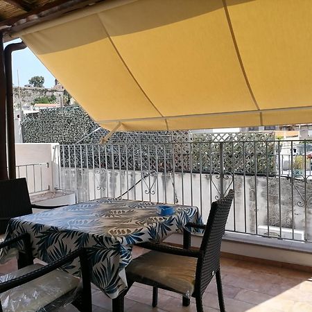 "La Casa Dell'Architetto" Con Terrazza Panoramica In Centro Storico E A Due Passi Dal Porto Villa Lipari  Exterior photo