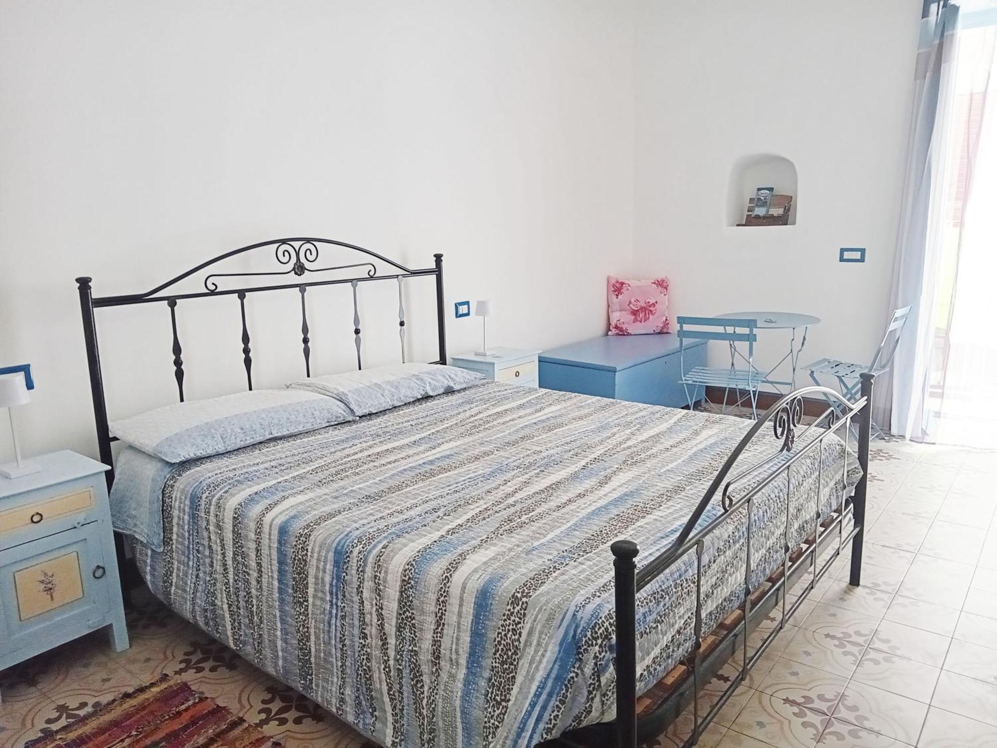 "La Casa Dell'Architetto" Con Terrazza Panoramica In Centro Storico E A Due Passi Dal Porto Villa Lipari  Exterior photo